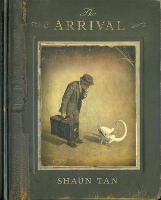 Shaun Tan | The Arrival | 9780734415868 | Daunt Books